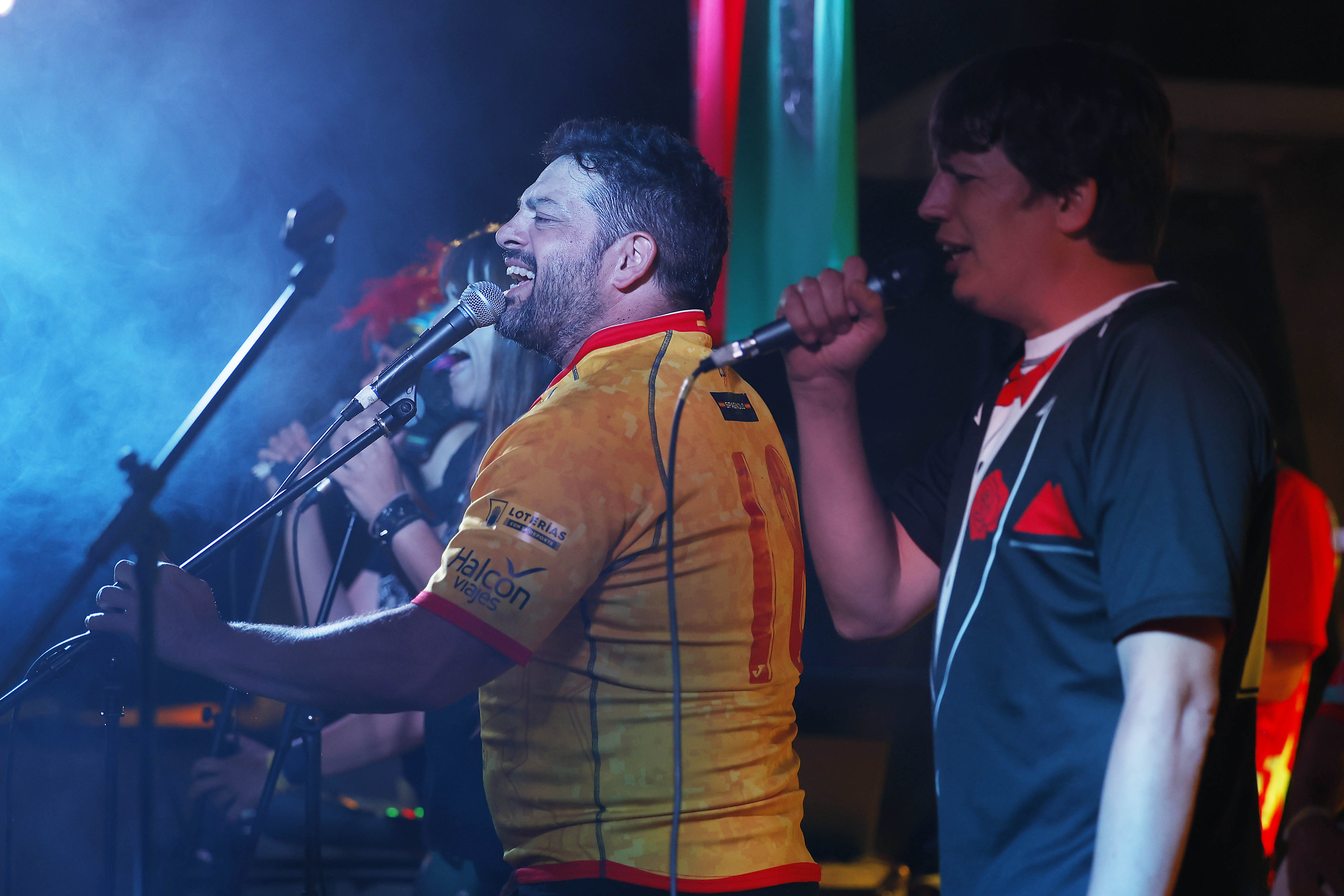 Cantando al micro